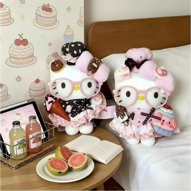 Hello Kitty Sweet Dessert Baker Plush Bag Charm - Image 5