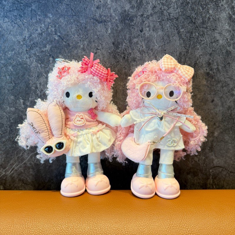 Curly Dream Girls Collection Plush Charm - Image 2