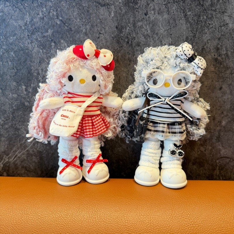 Curly Dream Girls Collection Plush Charm - Image 5